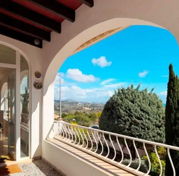 Vista exterior de Casa o chalet en venta en Calpe / Calp con Aire acondicionado, Calefacción y Jardín privado