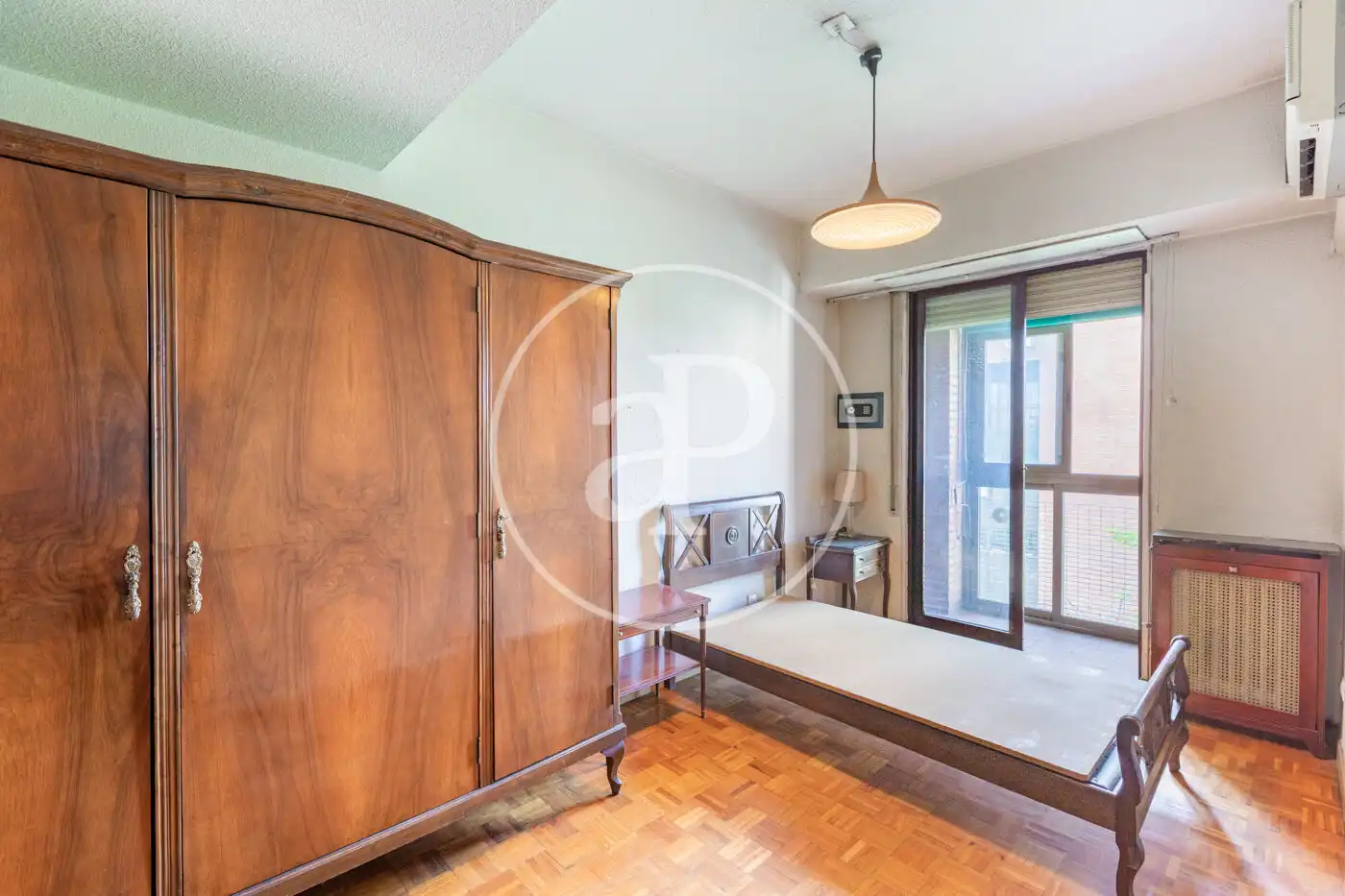Schlafzimmer von Wohnung zum Verkauf in Madrid mit Klimaanlage, Heizung und Privatgarten