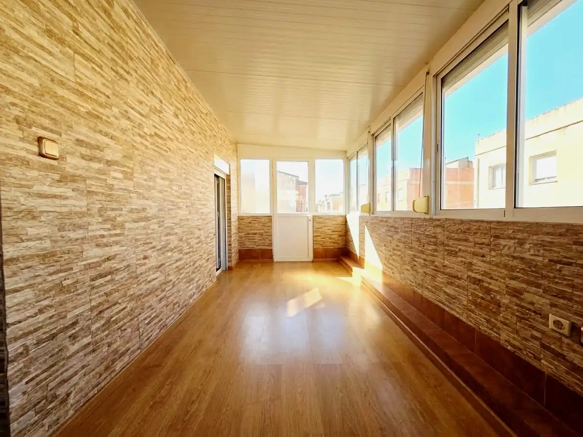 Balcony of Duplexes for sale in L'Hospitalet de Llobregat  with Parquet flooring, Terrace and Oven