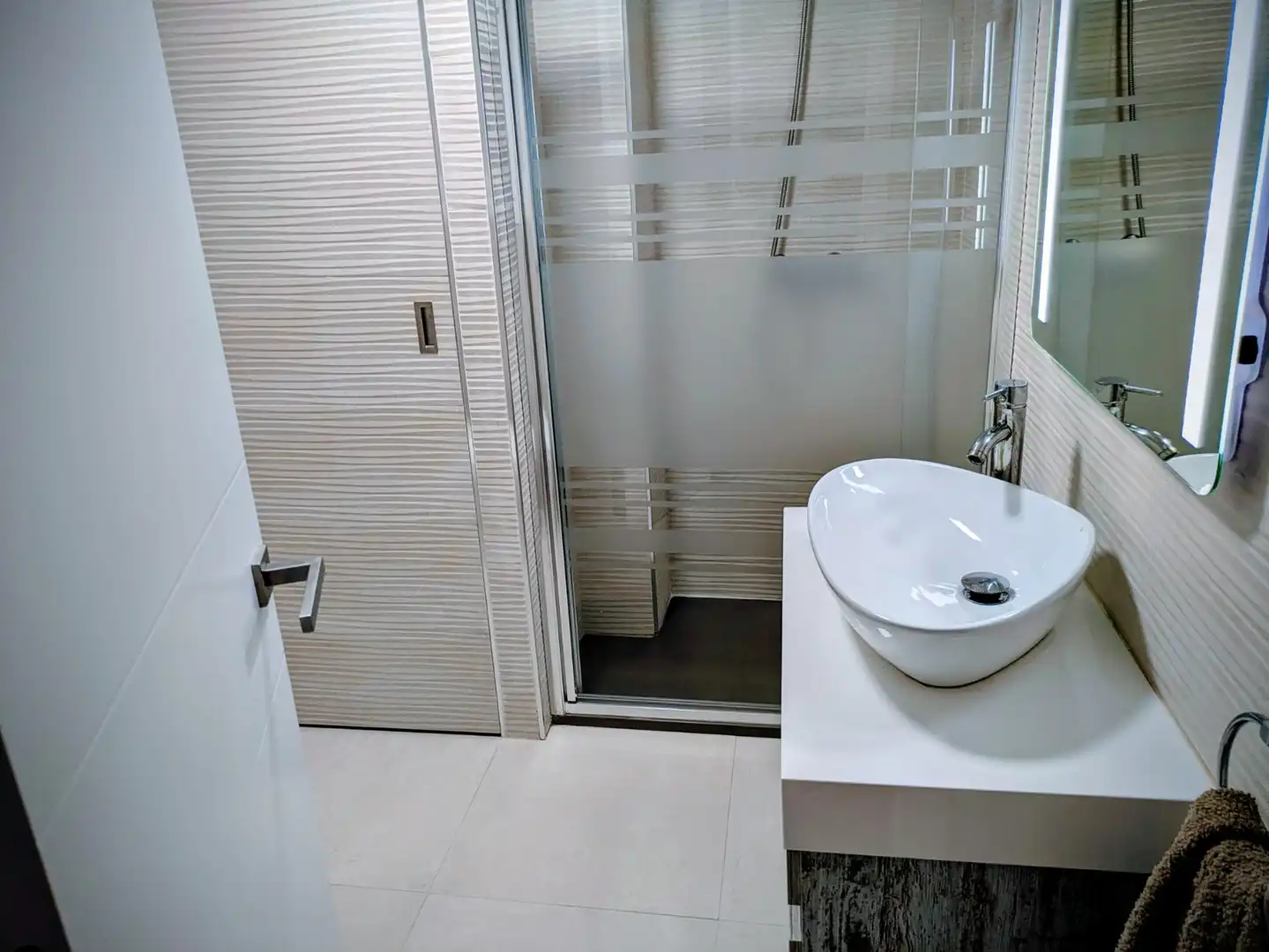 Badezimmer von Dachboden zum Verkauf in Cullera mit Terrasse und Möbliert