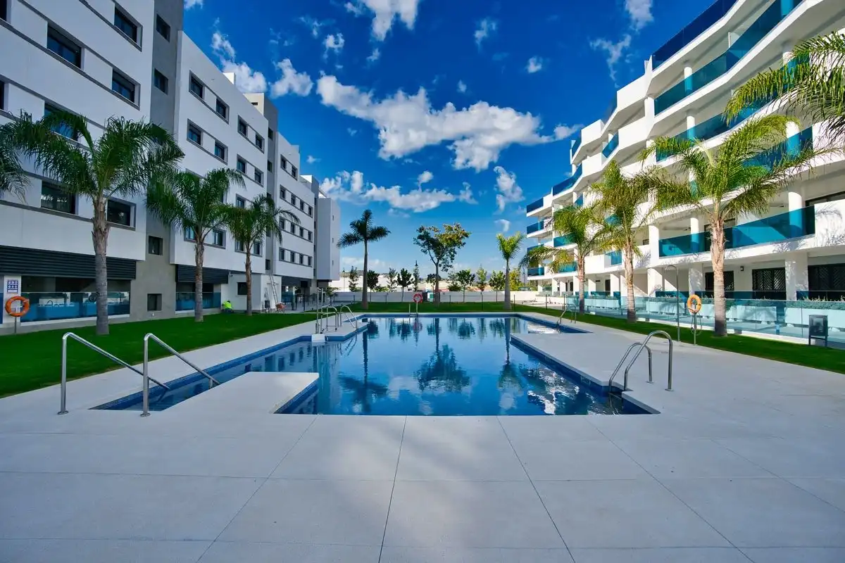 Schwimmbecken von Wohnungen zum Verkauf in Mijas mit Privatgarten, Terrasse und Abstellraum