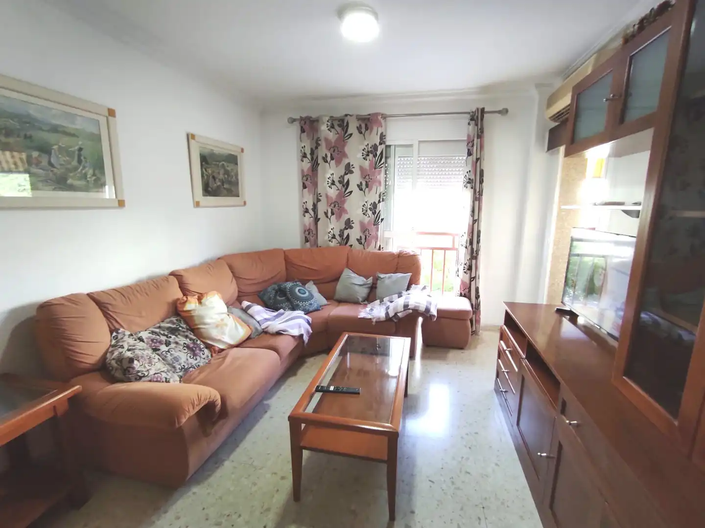 Sala de estar de Piso de alquiler en Málaga con Aire acondicionado, Terraza y Amueblado
