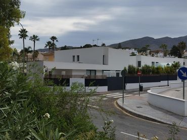 Terrenys i solars en venda a El Pinar- Palacio de Congresos