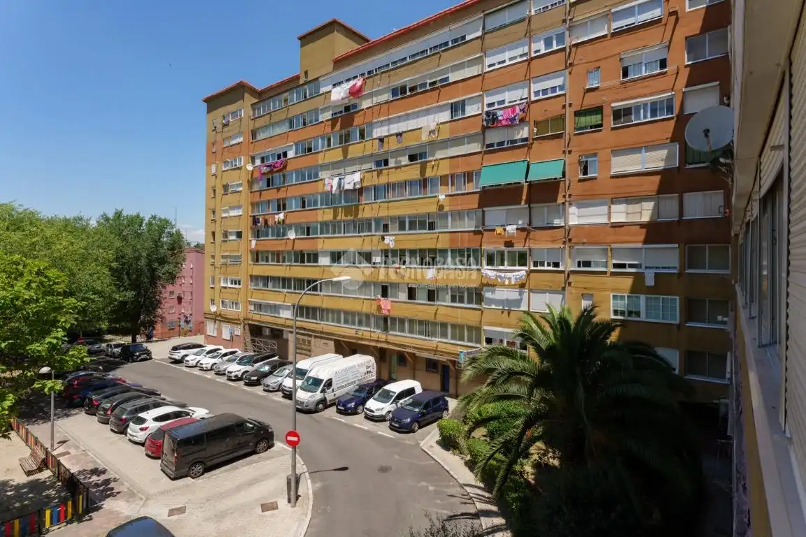 Außenansicht von Wohnung zum Verkauf in Madrid mit Heizung und Balkon