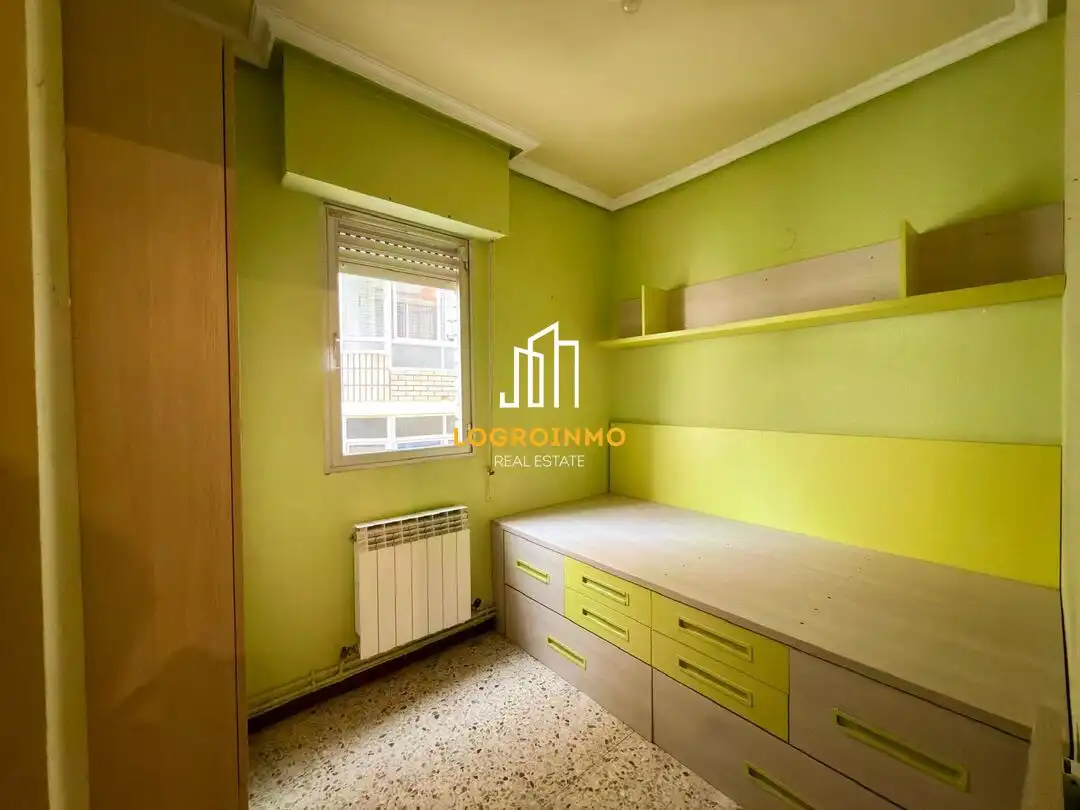 Schlafzimmer von Wohnung zum Verkauf in  Logroño mit Heizung und Terrasse