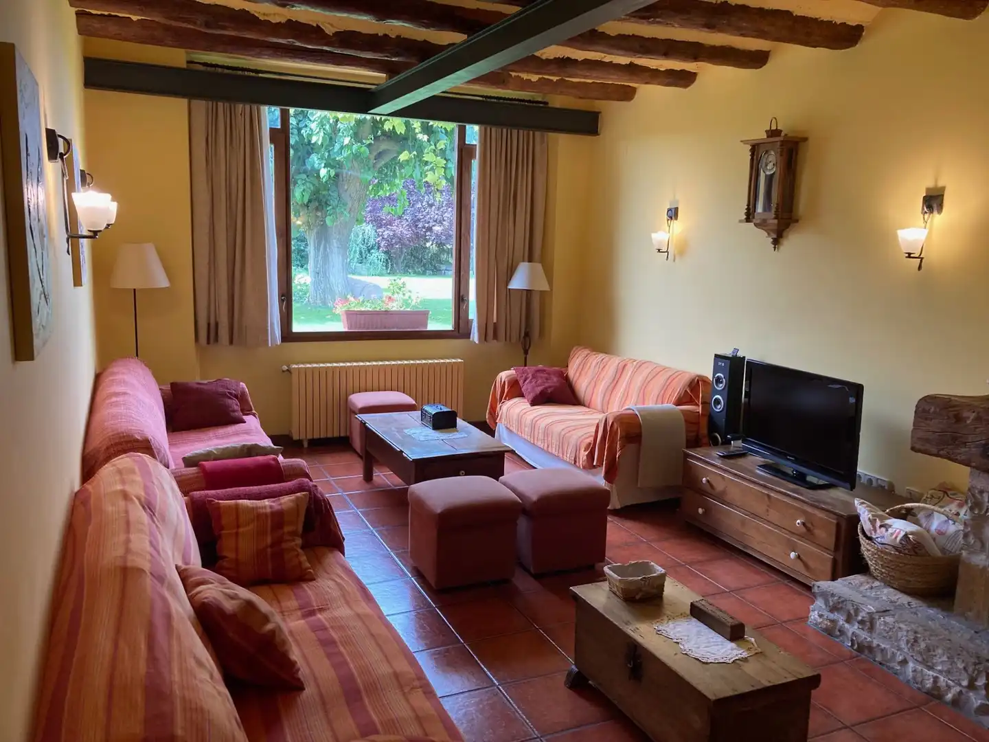 Sala d'estar de Casa o xalet en venda en Vilanova de Bellpuig amb Calefacció, Jardí privat i Piscina