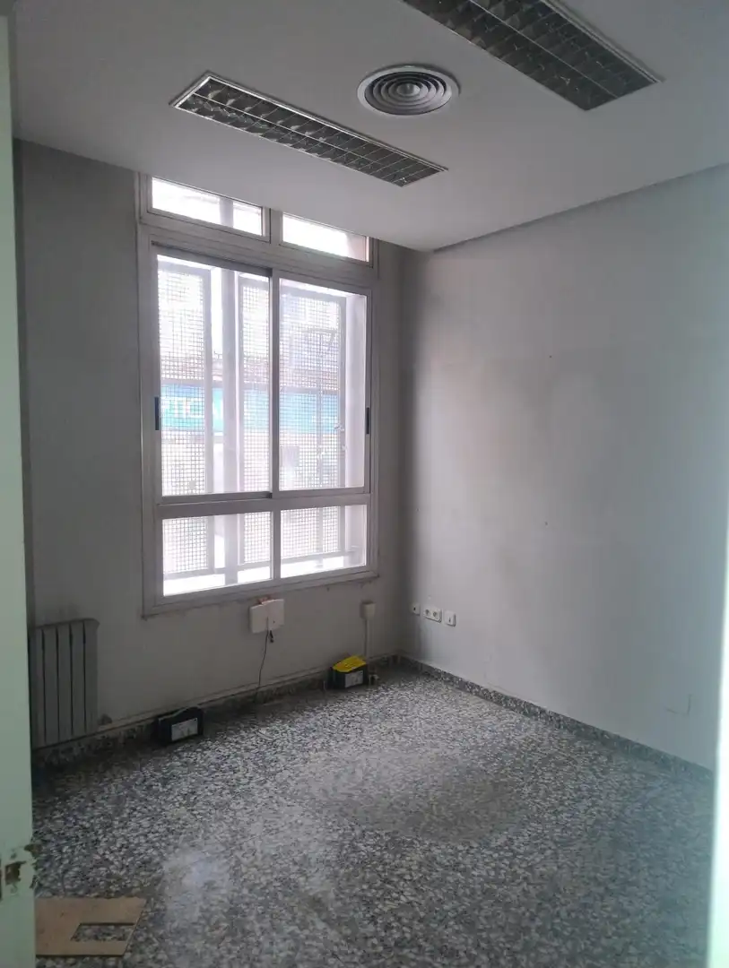 Office space for sale in Calle GERENAL REY, imagen 6