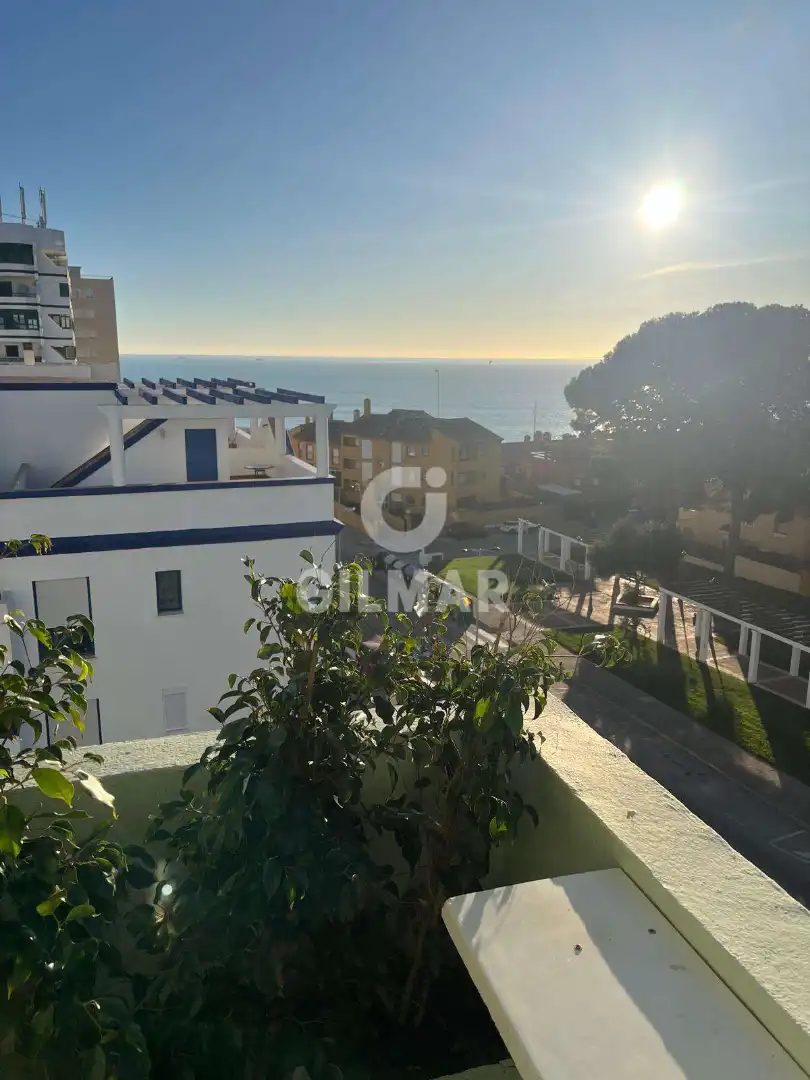 Außenansicht von Wohnung zur Miete in El Puerto de Santa María mit Klimaanlage, Heizung und Terrasse