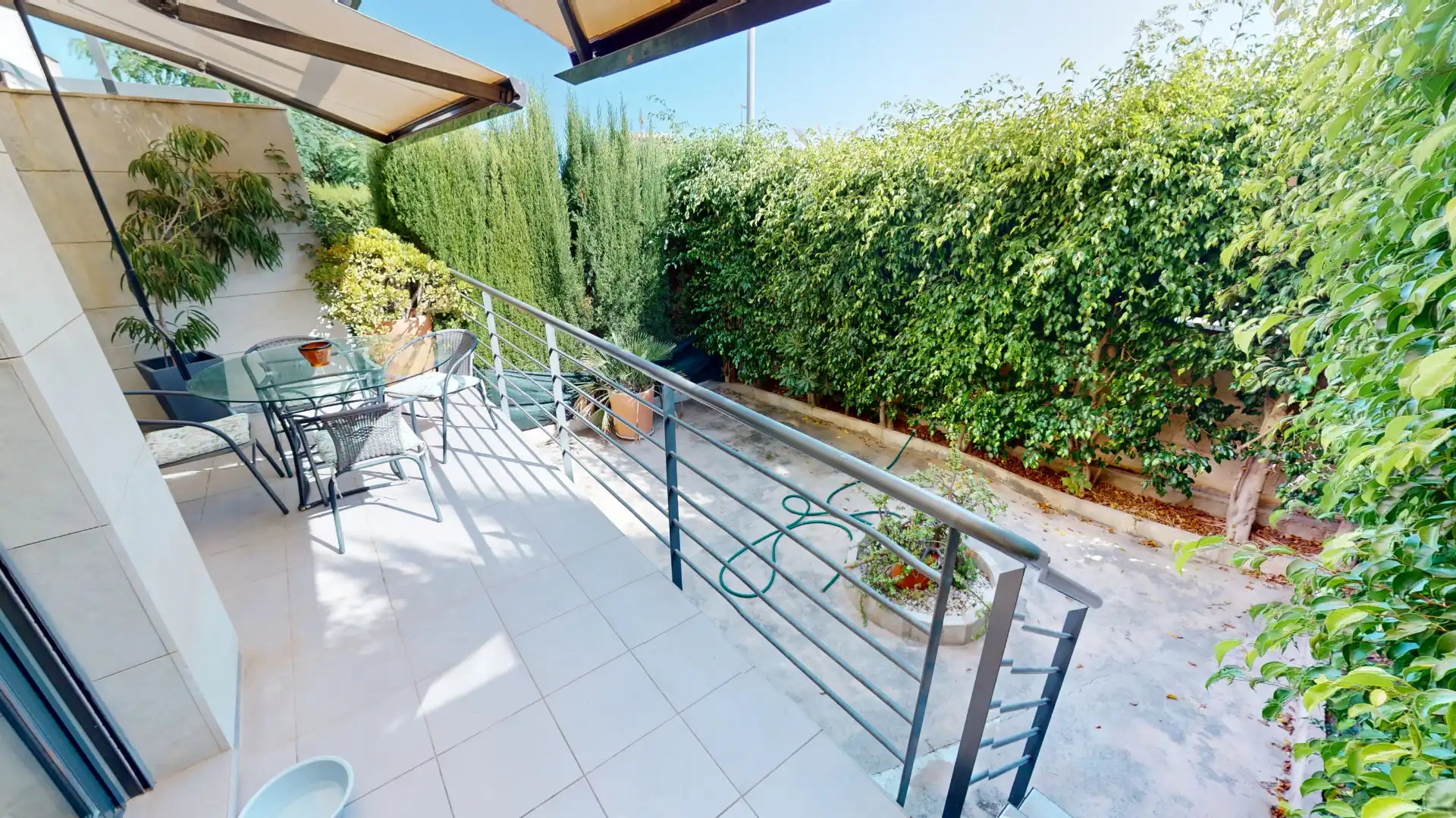 Terrassa de Casa o xalet en venda en El Campello amb Aire condicionat, Calefacció i Jardí privat