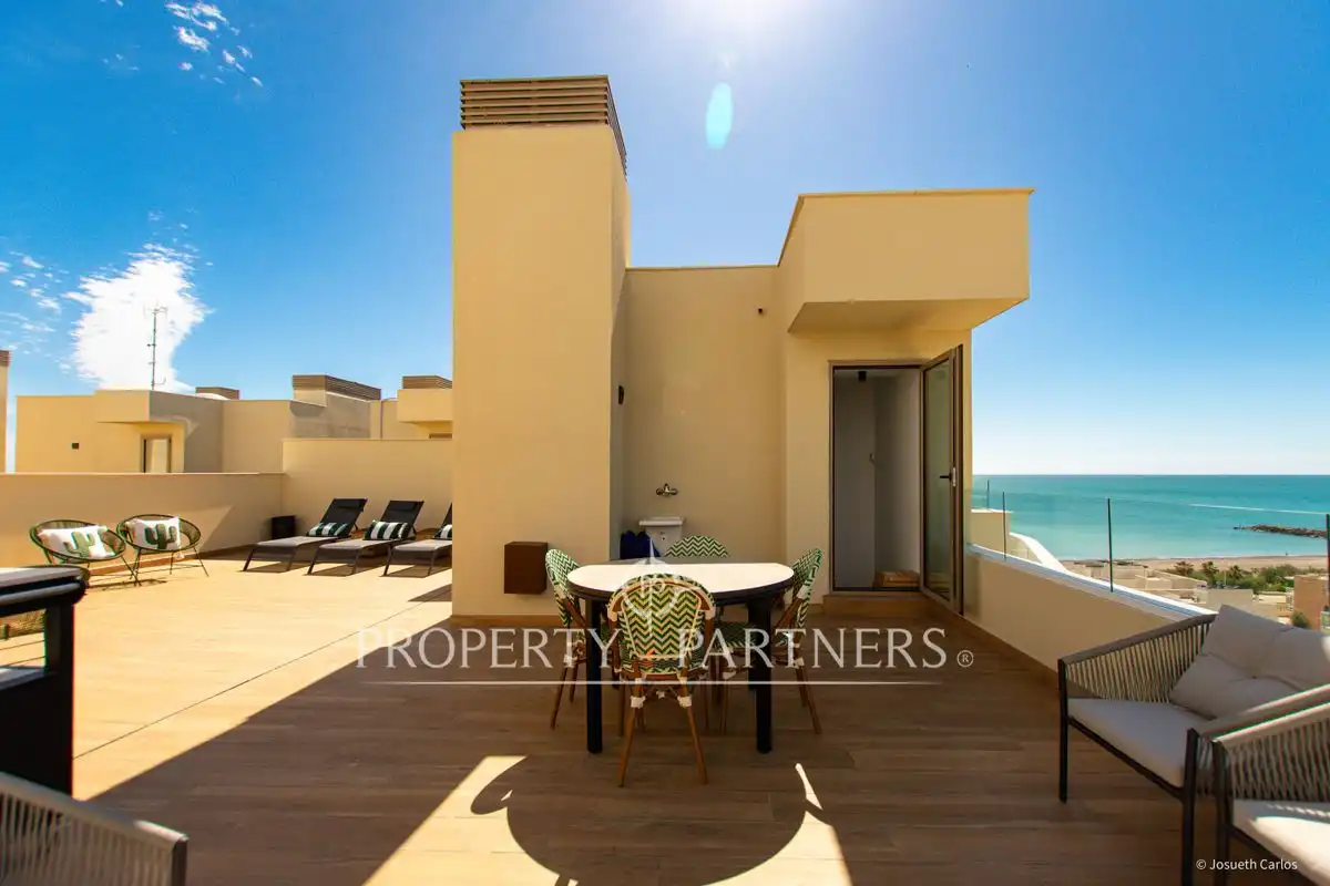 Terraza de Dúplex en venta en El Puig de Santa Maria con Aire acondicionado, Calefacción y Jardín privado