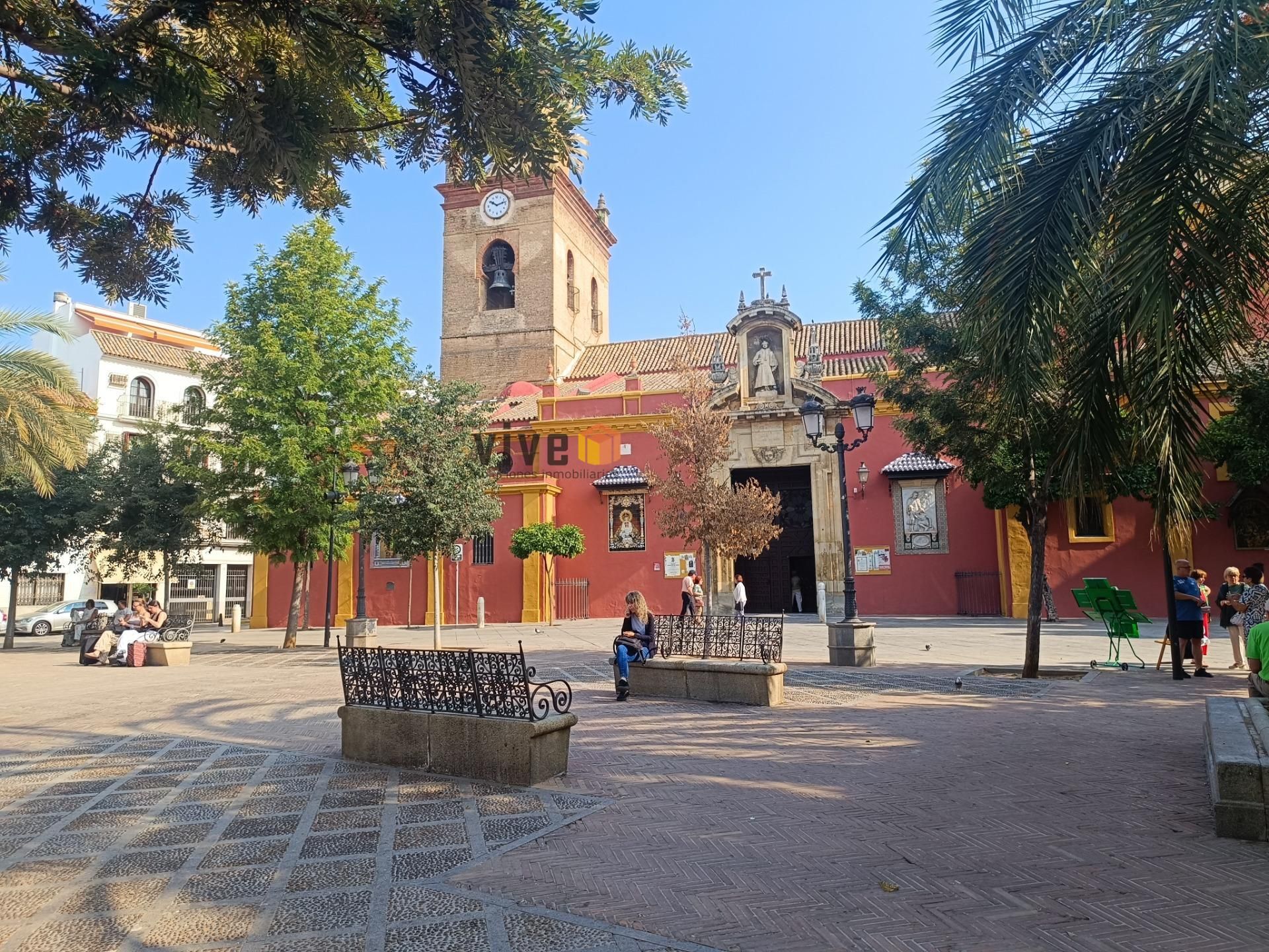 Exterior view of Flat for sale in  Sevilla Capital