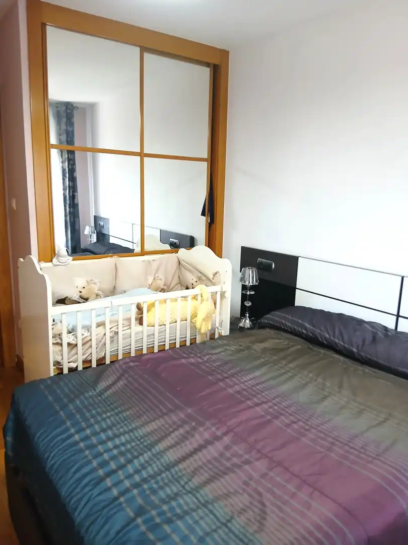 Habitación de Piso en venta en Gijón  con Calefacción, Parquet y Trastero