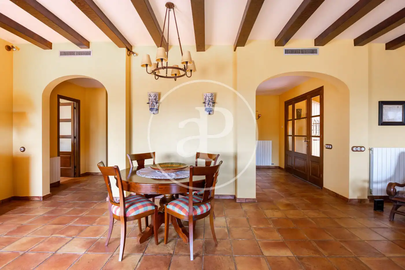 Comedor de Casa o chalet en venta en Argentona con Aire acondicionado, Calefacción y Jardín privado