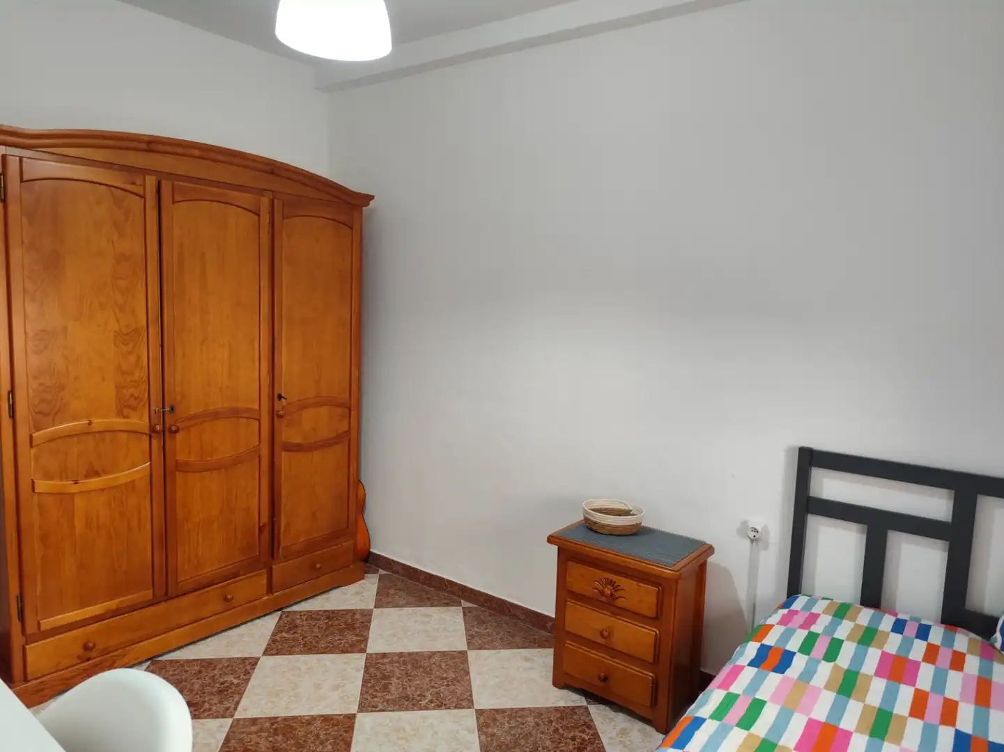 Flat for rent in Calle Ramón y Cajal, Centro
