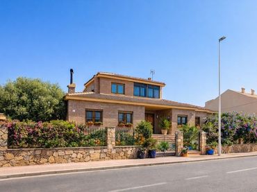 Haus zum Verkauf in La Mata