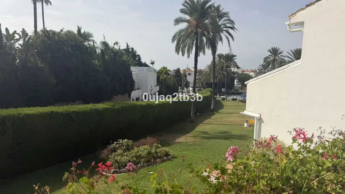 Apartment mit Pool zum Verkauf in Nueva Andalucía, imagen 2
