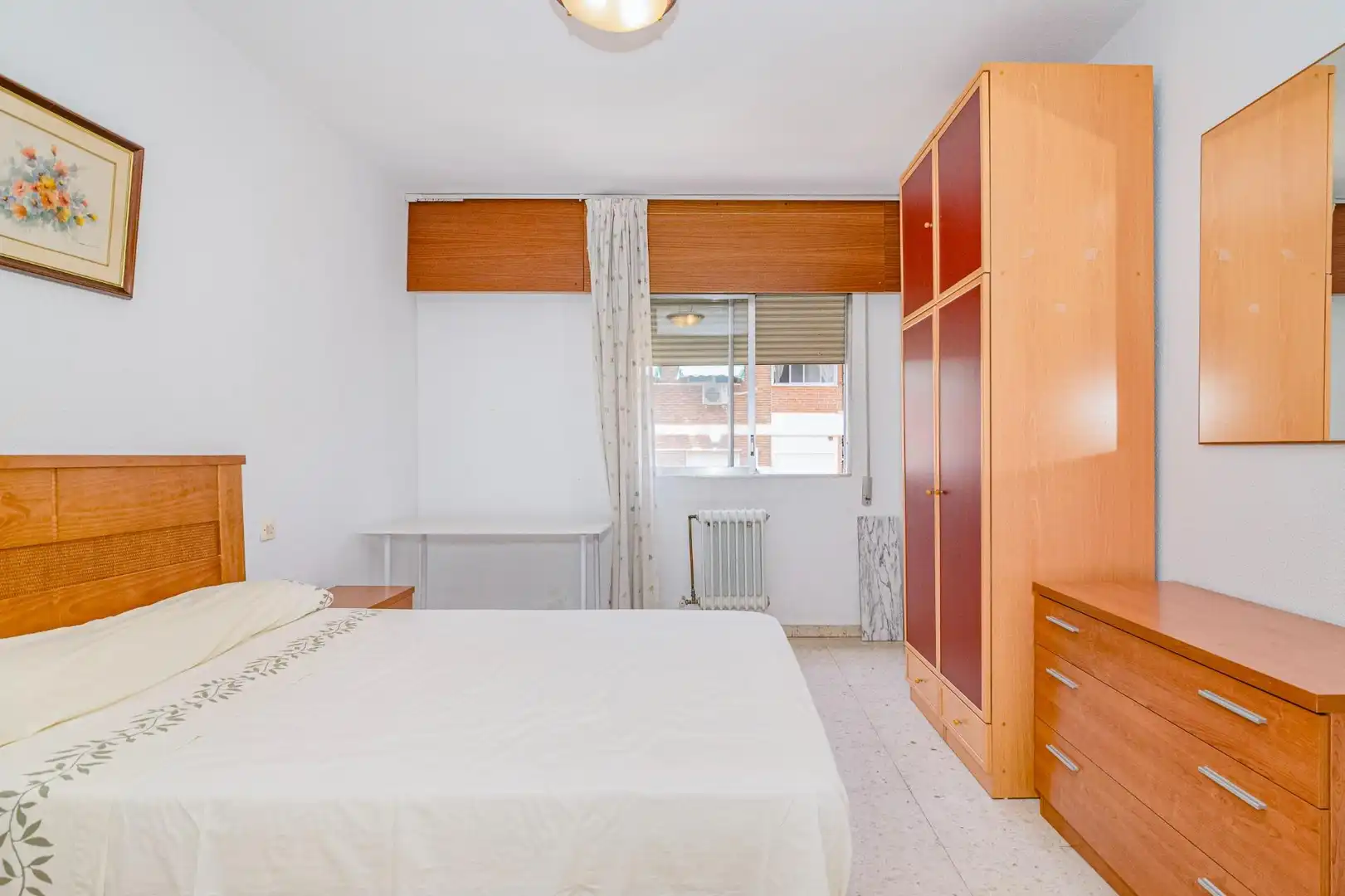 Bedroom of Flat for sale in Granada  with Heating, Terrace and Storage room