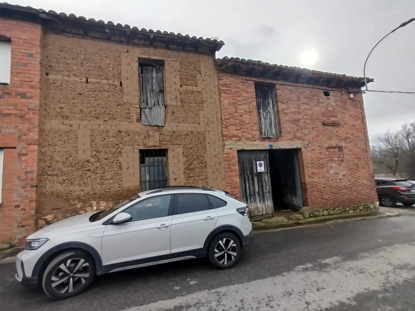 Vista exterior de Local en venda en Garrafe de Torío