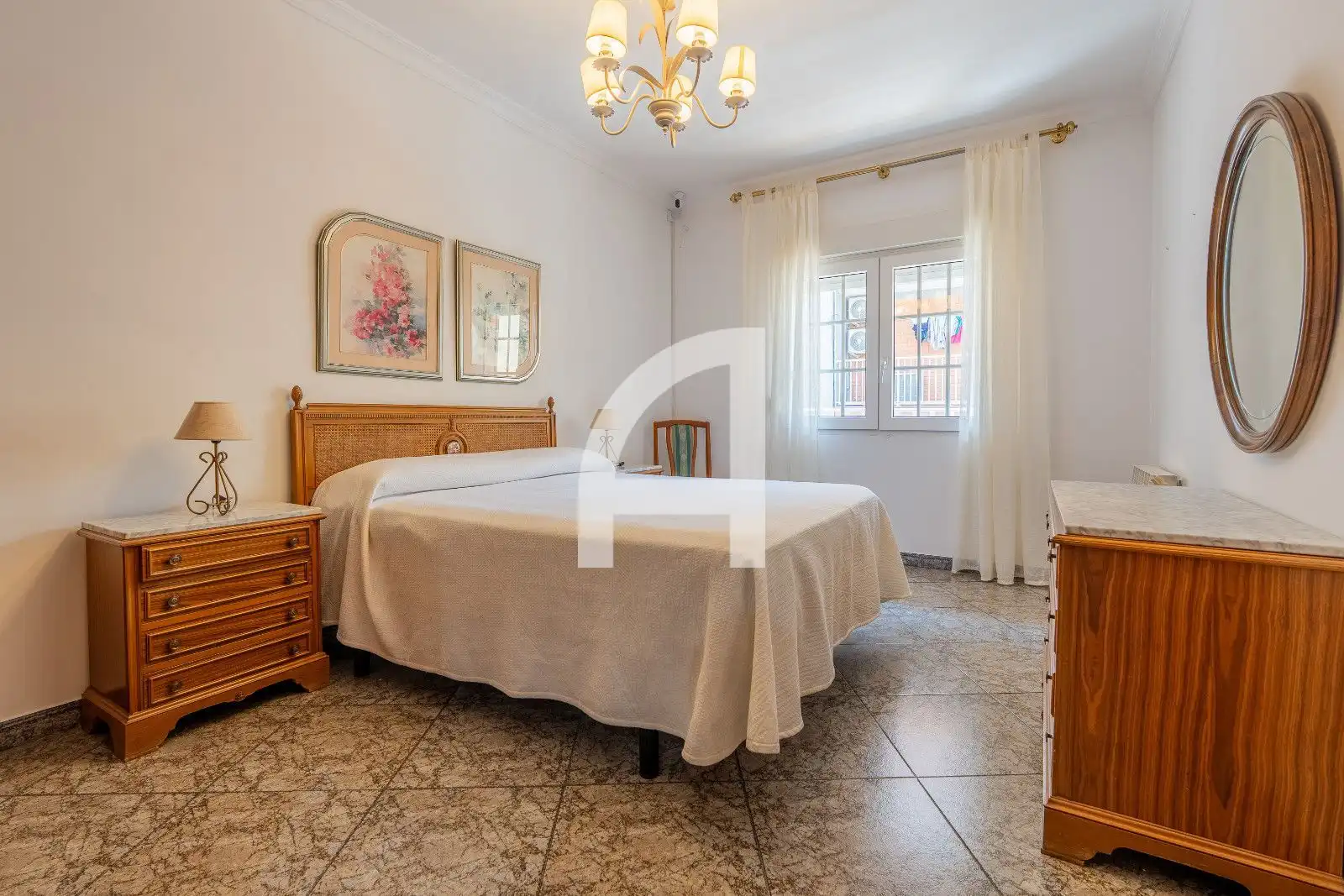 Habitación de Piso en venta en Sant Joan Despí con Calefacción y Terraza
