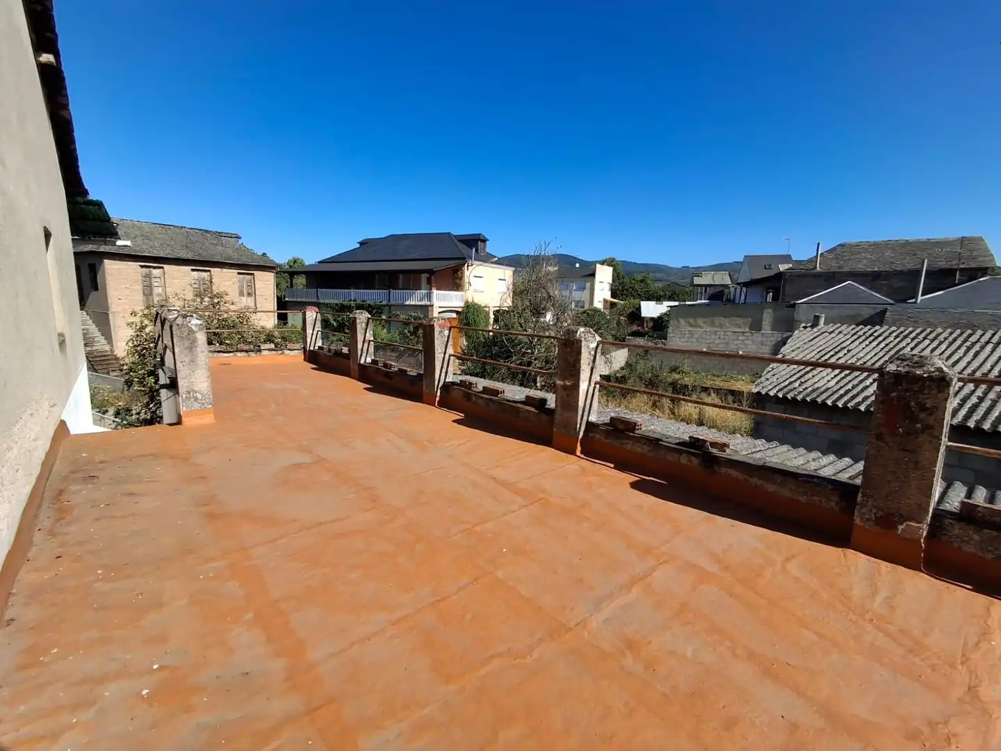 Terrassa de Finca rústica en venda en Villafranca del Bierzo amb Calefacció, Terrassa i Traster
