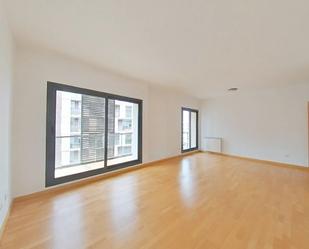 Living room of Flat for sale in Girona Capital  with Heating, Terrace and Oven
