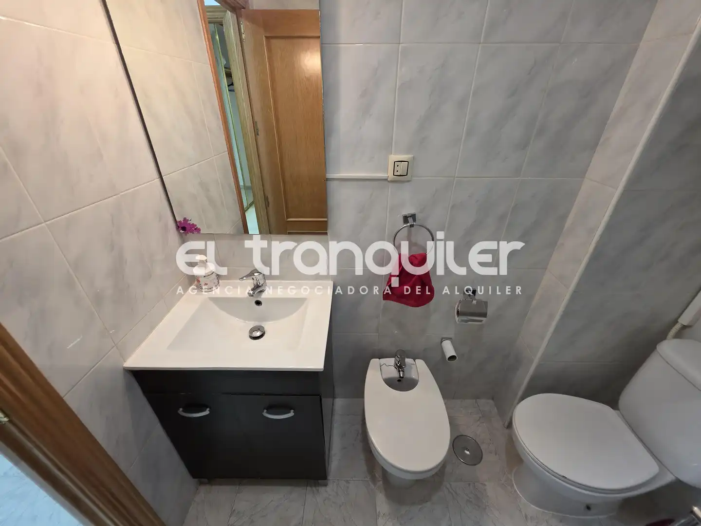 Flat for rent in Calle Escalona, Aluche