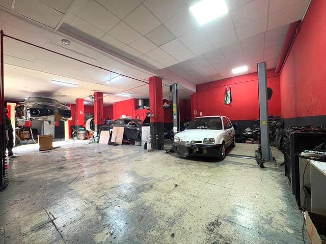 Local comercial en Alquiler en Cardenal Benlloch