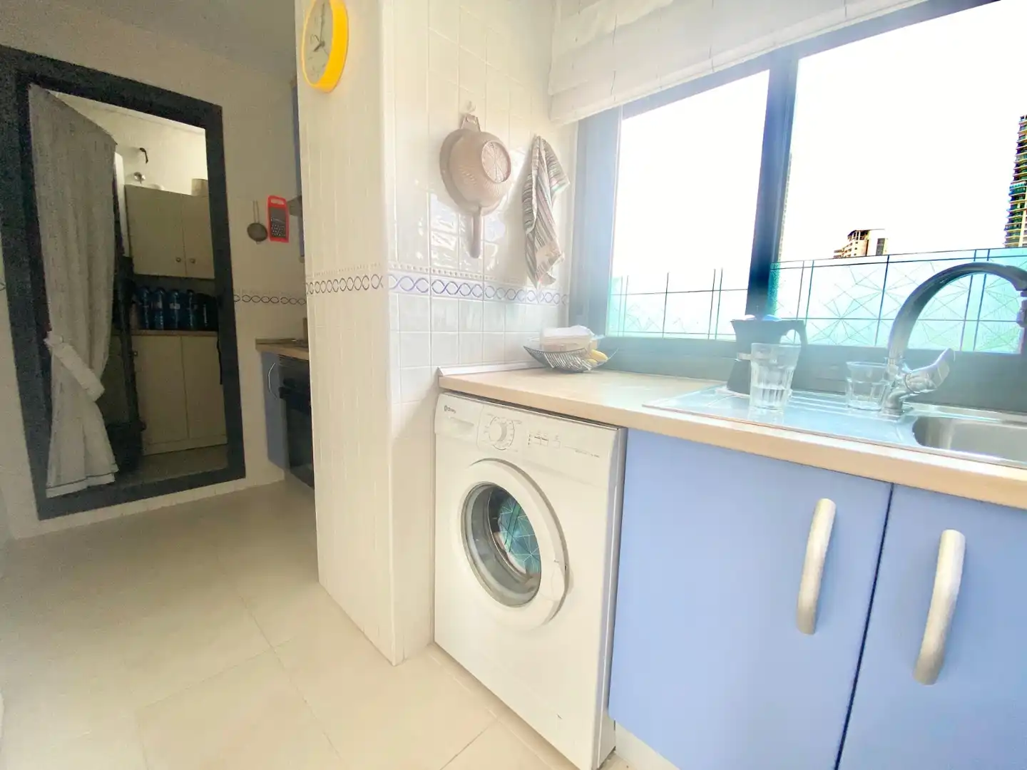 Cocina de Apartamento de alquiler en Benidorm con Aire acondicionado, Calefacción y Terraza