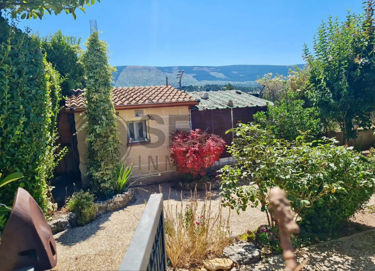 Vista exterior de Casa o chalet en venta en Prádena con Calefacción y Jardín privado