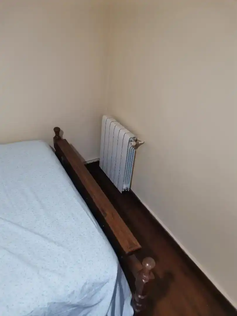 Schlafzimmer von Haus oder Chalet zum Verkauf in Vega de Liébana mit Balkon