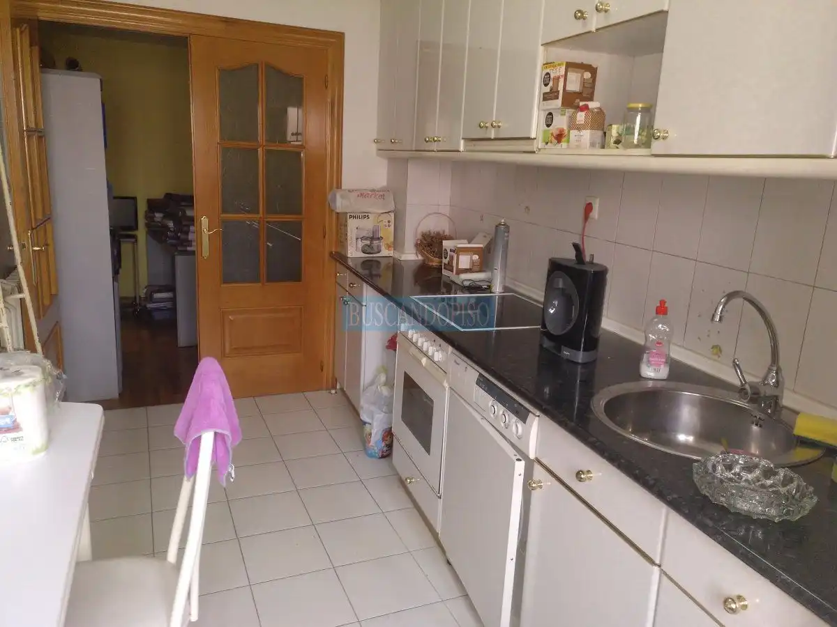 Piso con ascensor en venta en Casco Antiguo, imagen 3