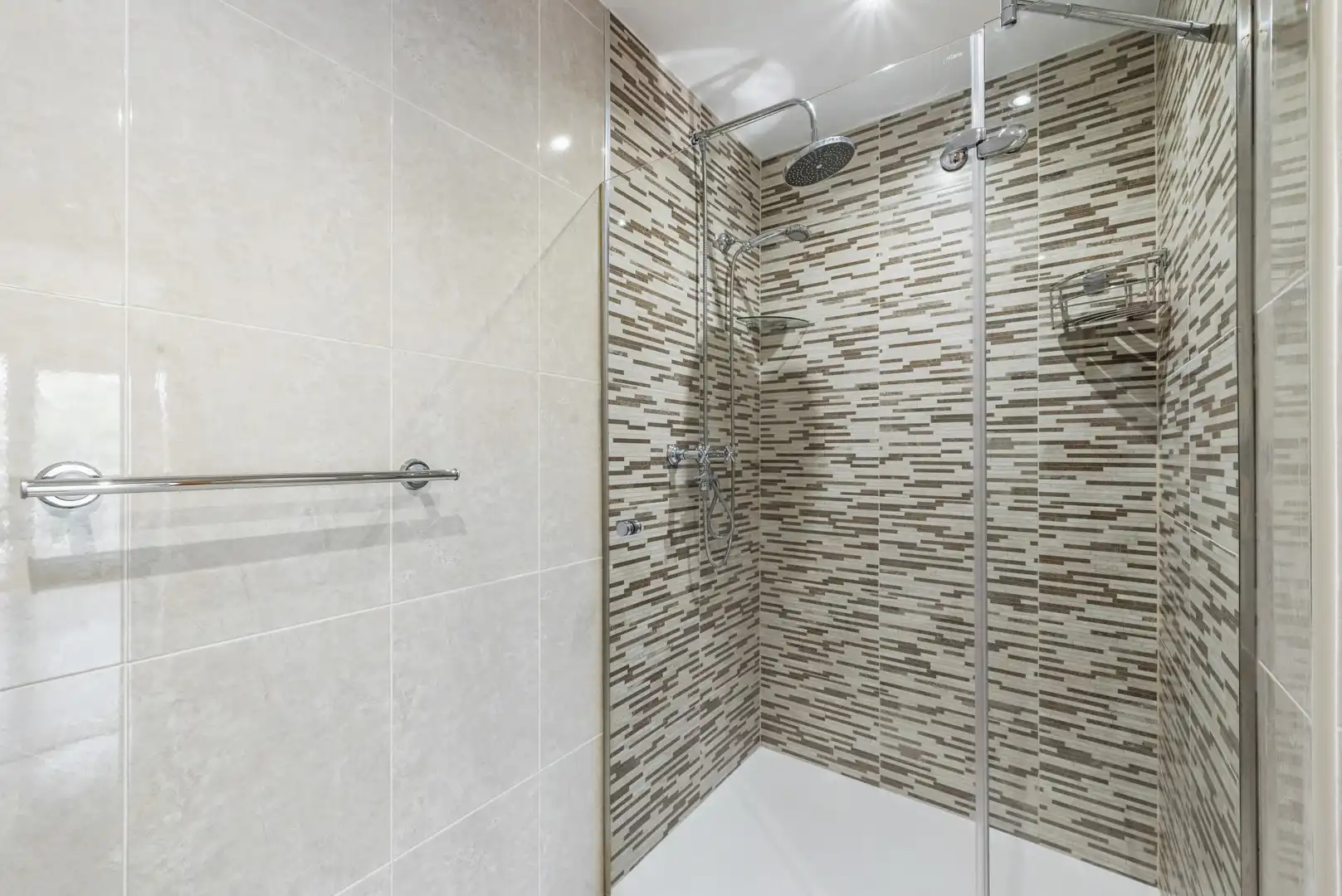 Bathroom of Houses for sale in Mijas  with Air Conditioner, Private garden and Terrace