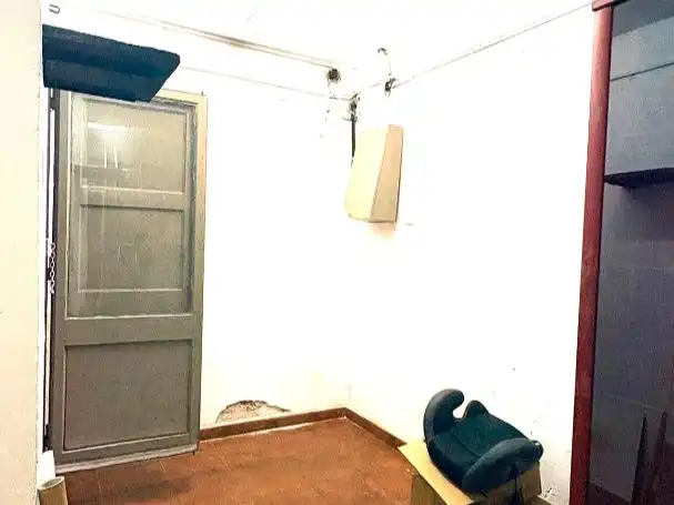 Local en venda en Barcelona amb Moblat i Alarma