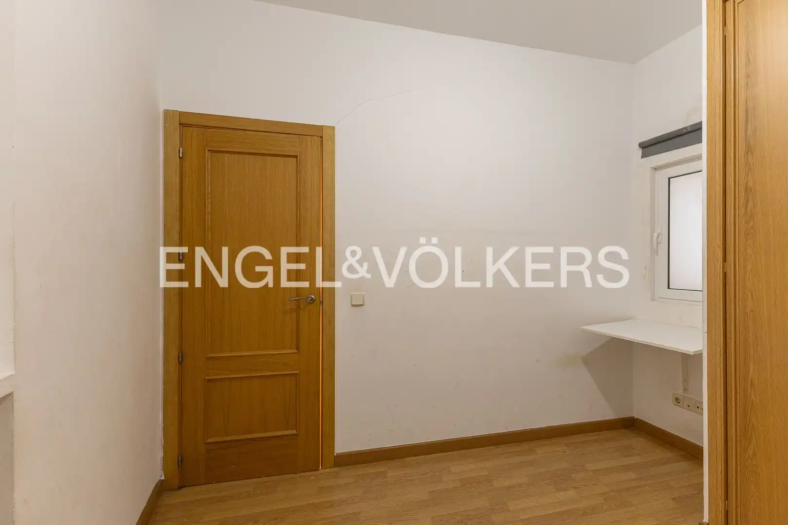 Wohnung zum Verkauf in Madrid mit Heizung, Abstellraum und Balkon
