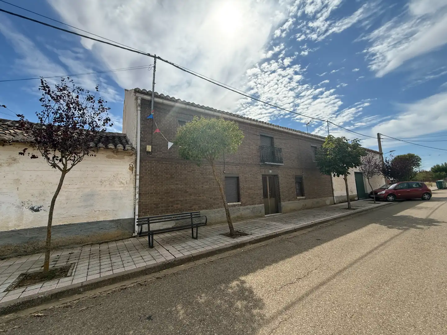 Vista exterior de Casa o xalet en venda en Cervatos de la Cueza amb Traster i Moblat