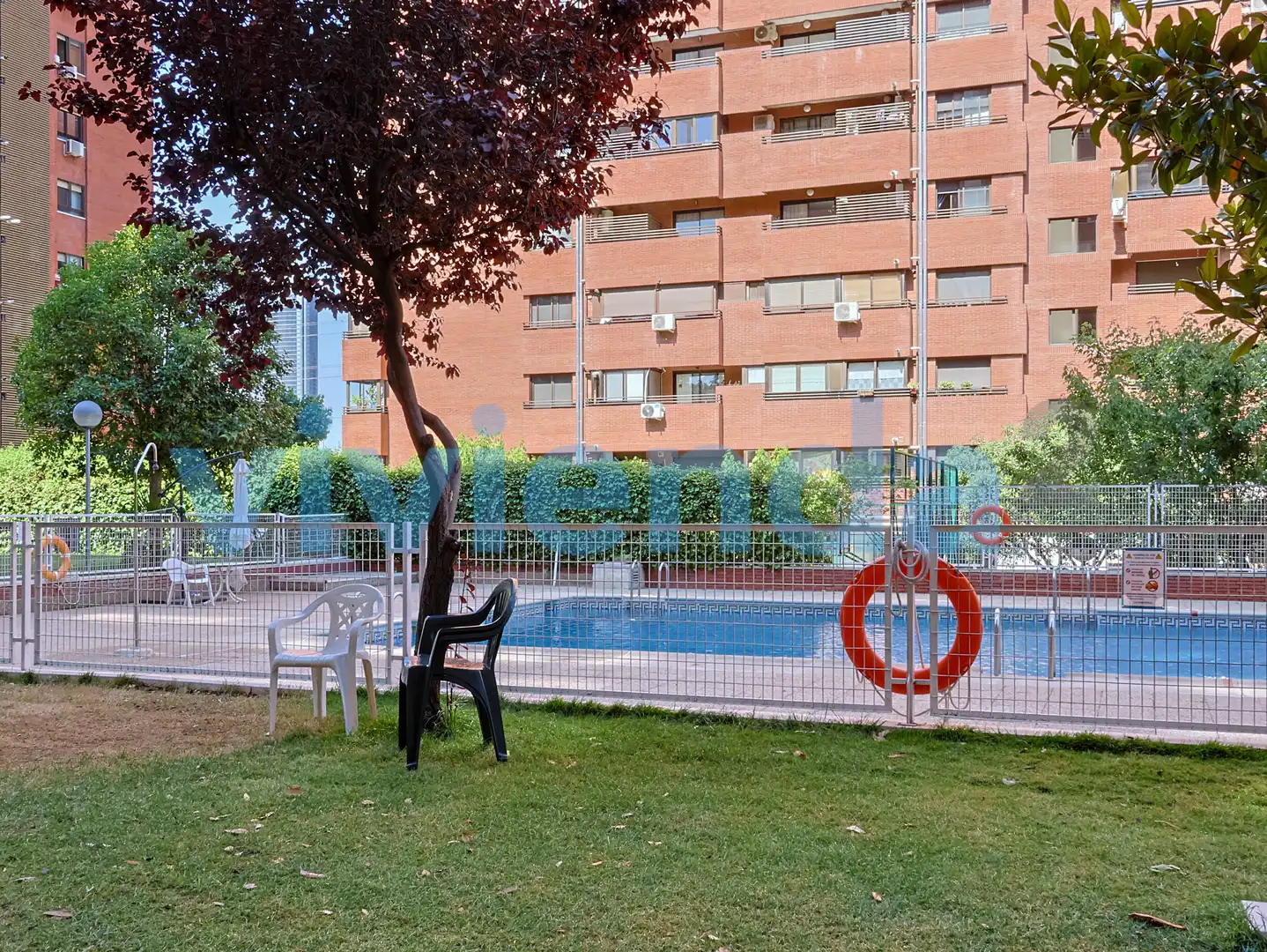 Swimming pool of Flat for sale in Madrid  with Air Conditioner, Terrace and Swimming Pool