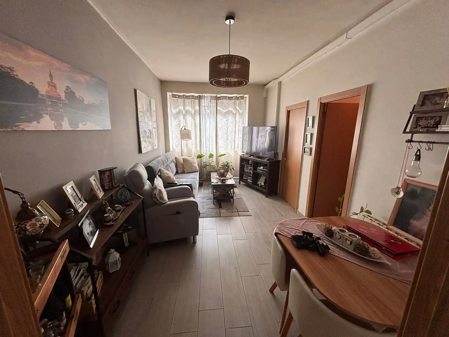 Wohnzimmer von Erdgeschoss zum Verkauf in Cornellà de Llobregat