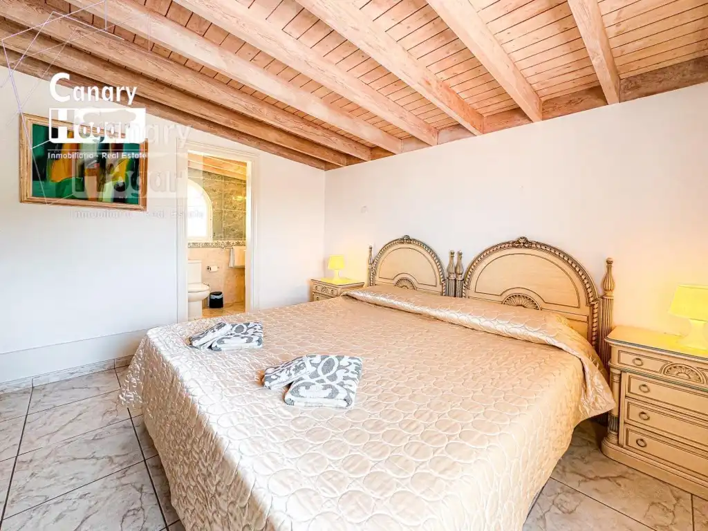 Detached house with pool for sale in Calle de Finlandia, imagen 35