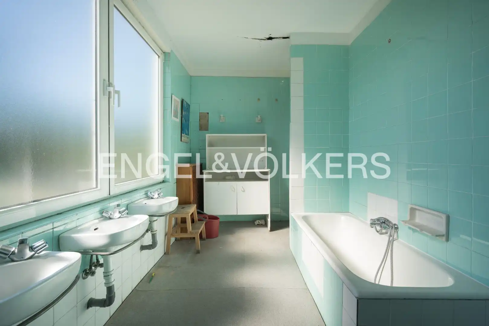 Bathroom of Houses for sale in Gijón   with Heating and Parquet flooring