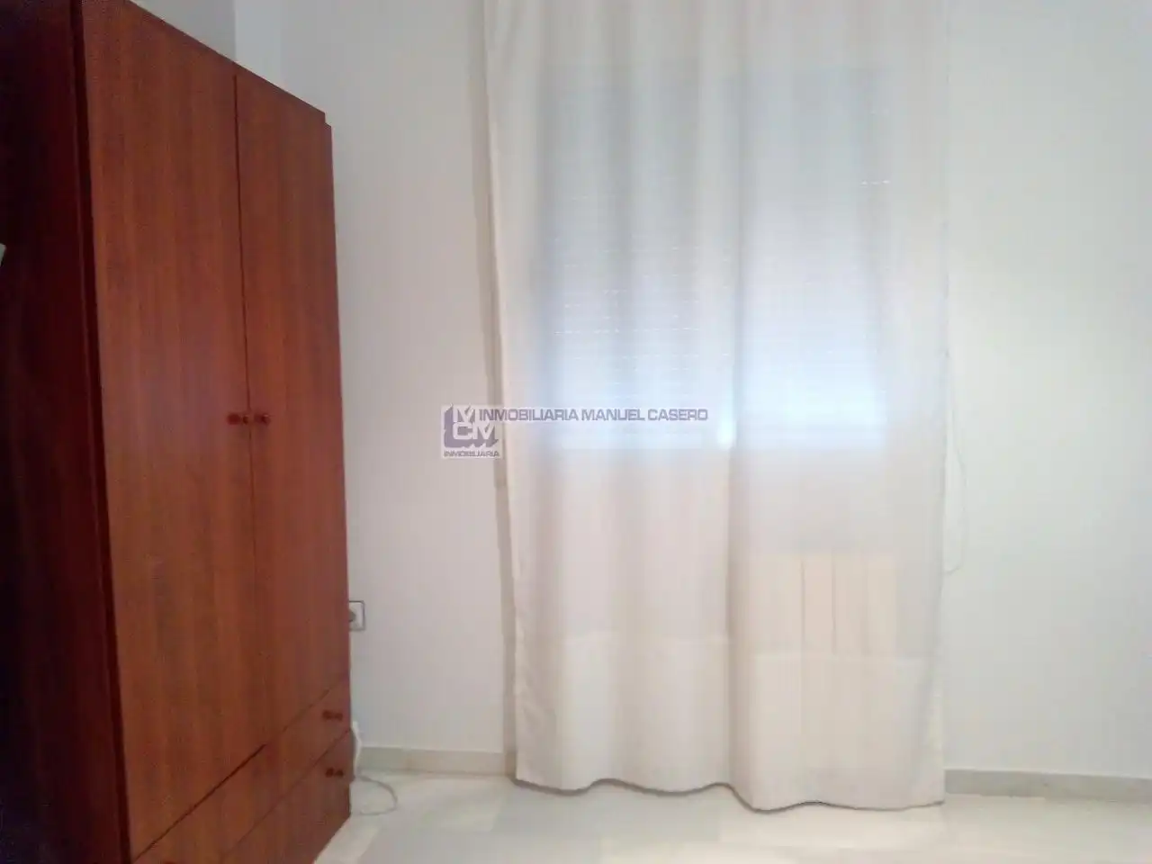 Schlafzimmer von Wohnung zur Miete in Cáceres mit Klimaanlage, Heizung und Möbliert