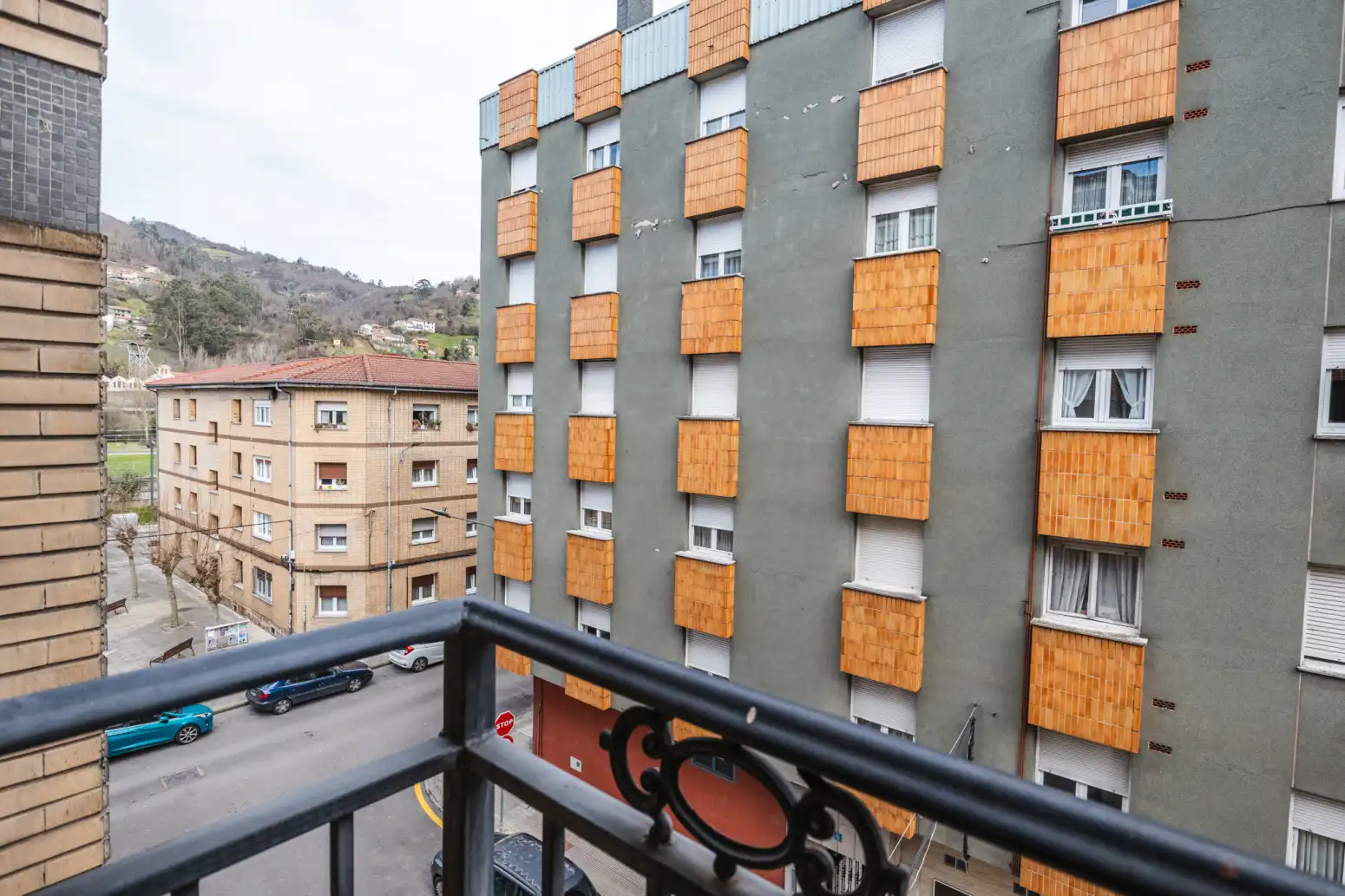 Terraza de Piso de alquiler en San Martín del Rey Aurelio con Calefacción, Terraza y Trastero