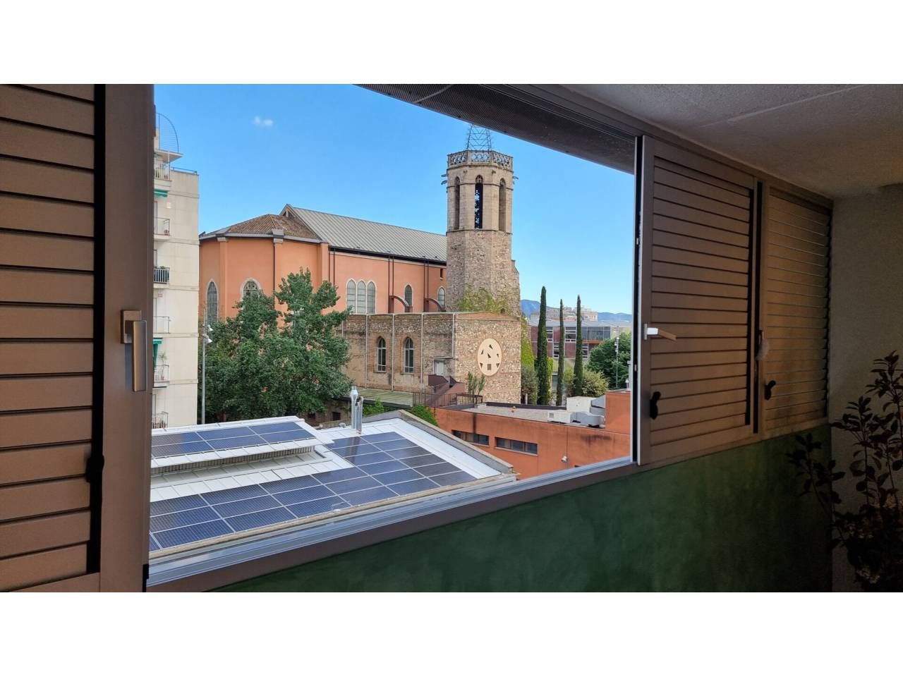 Vista exterior de Pis en venda en Granollers amb Aire condicionat, Calefacció i Balcó