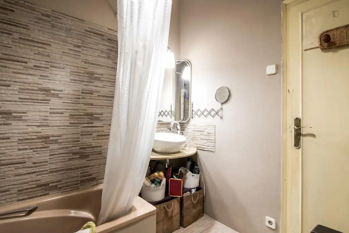 Room in El Guinardó