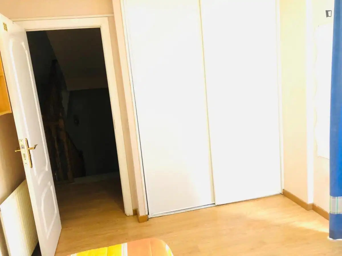 Zimmer in Villanueva de la Cañada ciudad