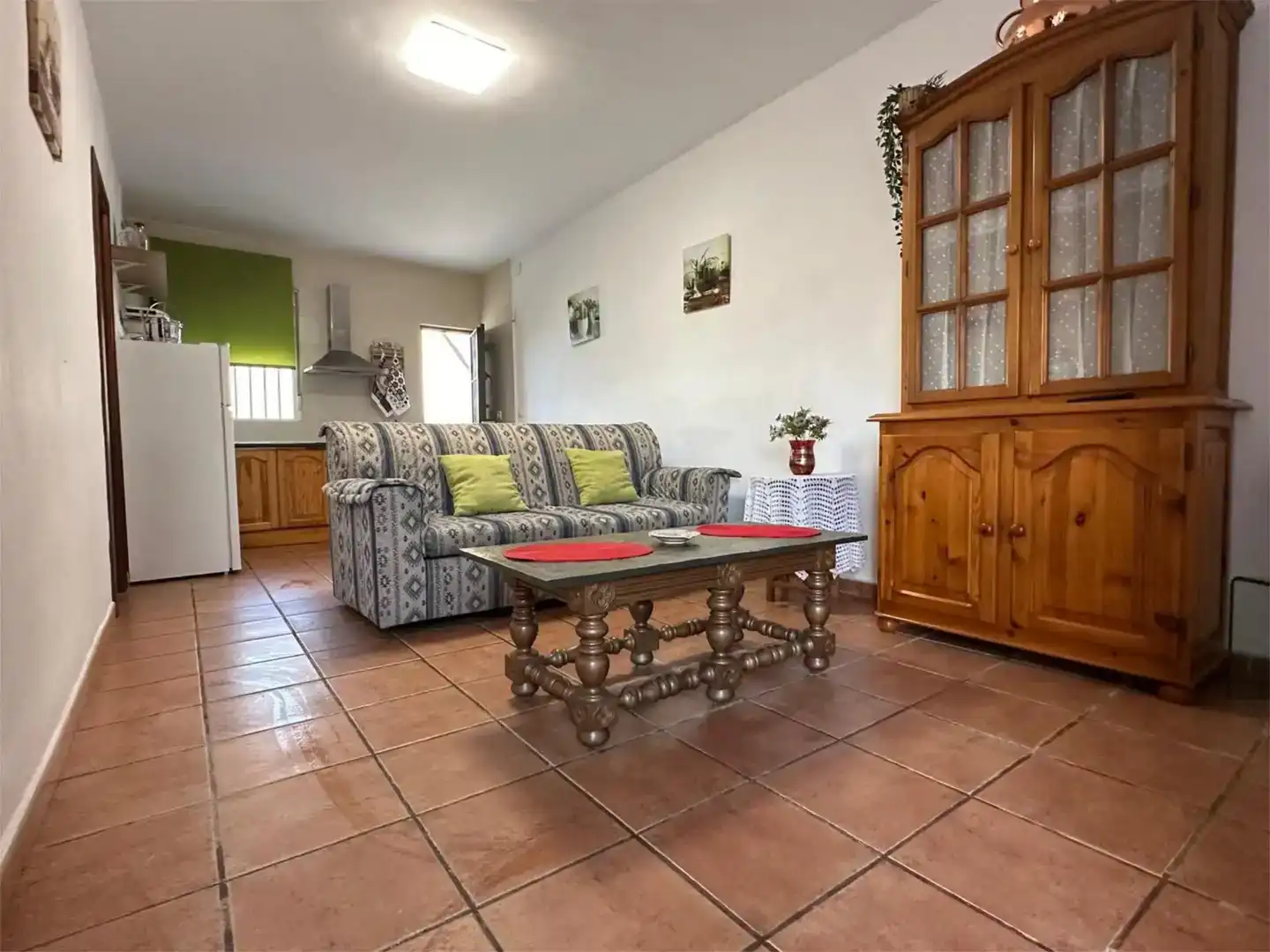Sala d'estar de Casa o xalet de lloguer en Colmenar amb Jardí privat, Moblat i Forn