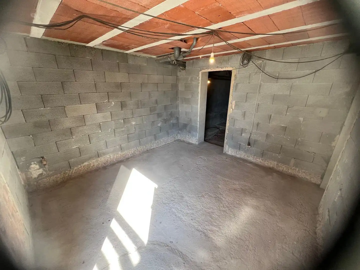 Einfamilien-Reihenhaus zum Verkauf in El Vendrell mit Klimaanlage, Heizung und Terrasse