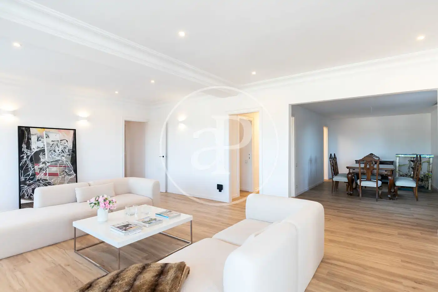 Sala d'estar de Casa o xalet en venda en Esplugues de Llobregat amb Calefacció, Jardí privat i Terrassa