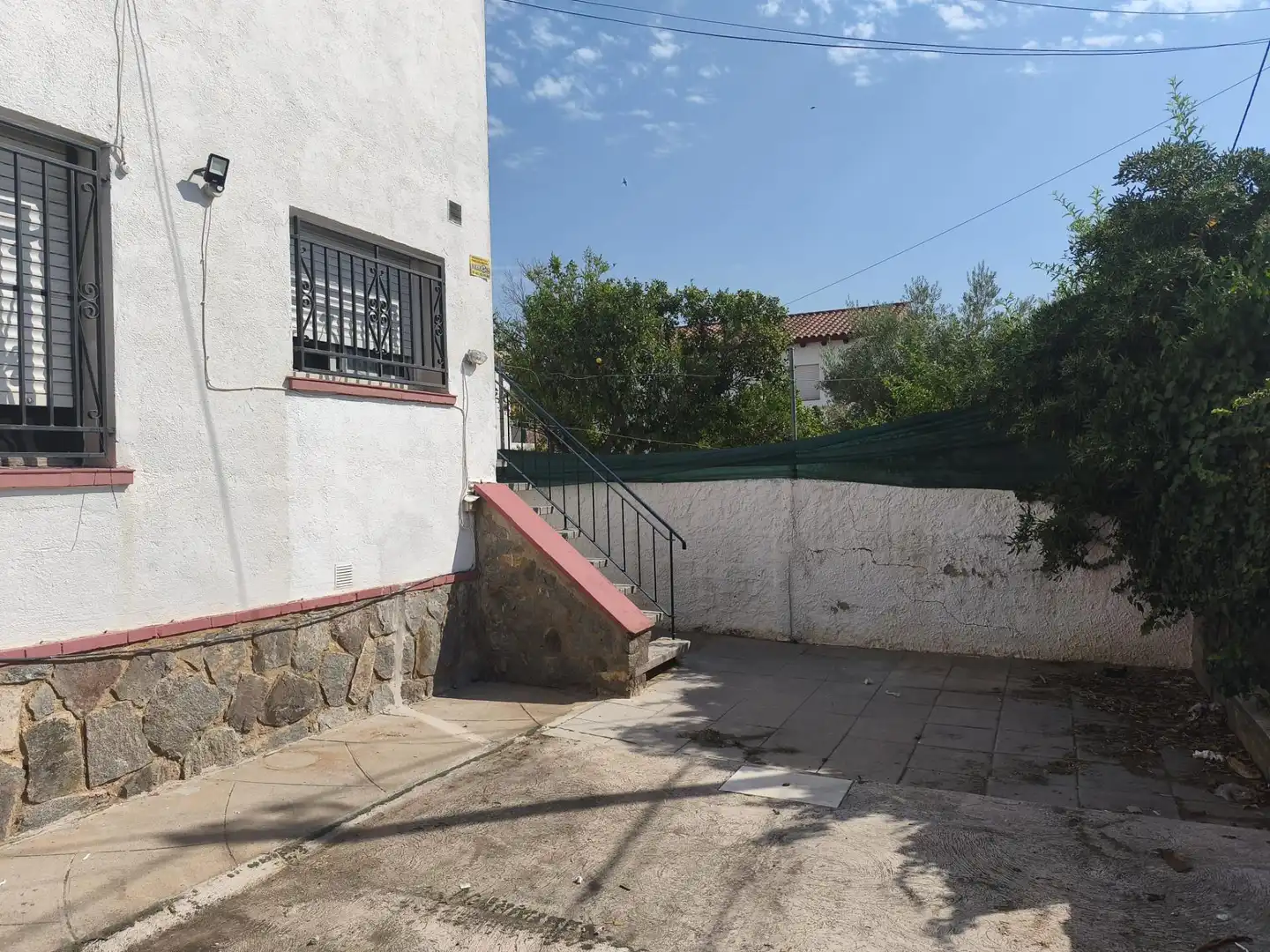 Außenansicht von Wohnung zur Miete in Viladecans mit Klimaanlage, Heizung und Privatgarten