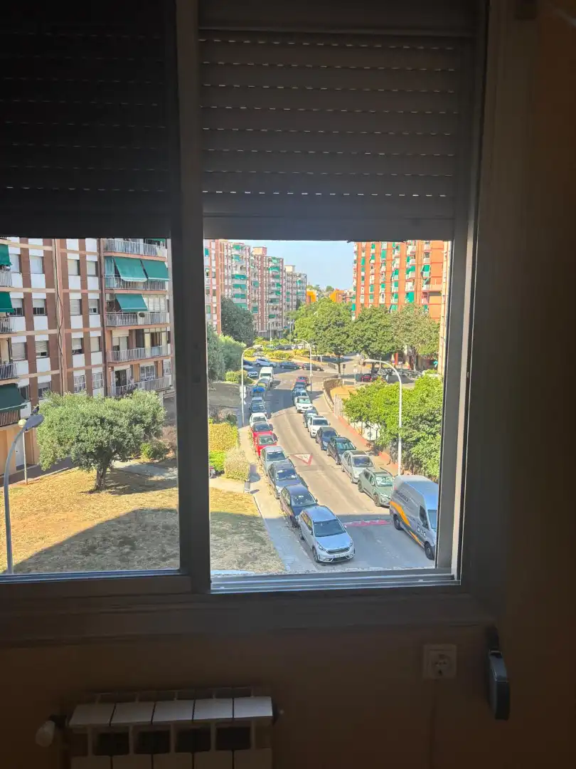 Vista exterior de Piso en venta en Badalona con Calefacción, Parquet y Amueblado