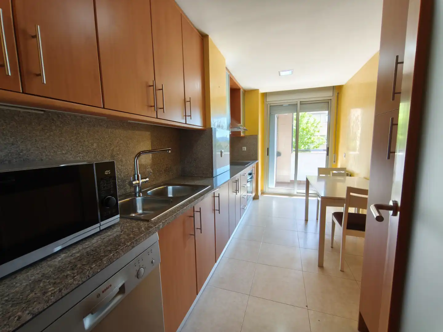 Kitchen of Flat for sale in Salt  with Heating, Private garden and Parquet flooring